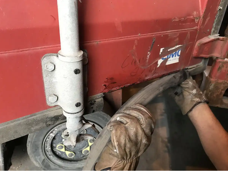 How to Repair a Shipping Container Door Seal or Gasket